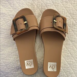 DV by Dolce Vita Women's Brown Slide Sandals with Tortoise Buckle